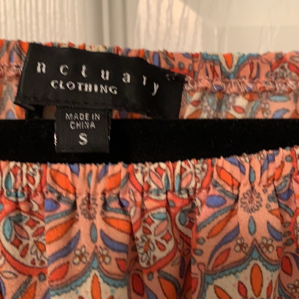 Sanctuary Ruffle bottom Top. - Picture 2 of 5